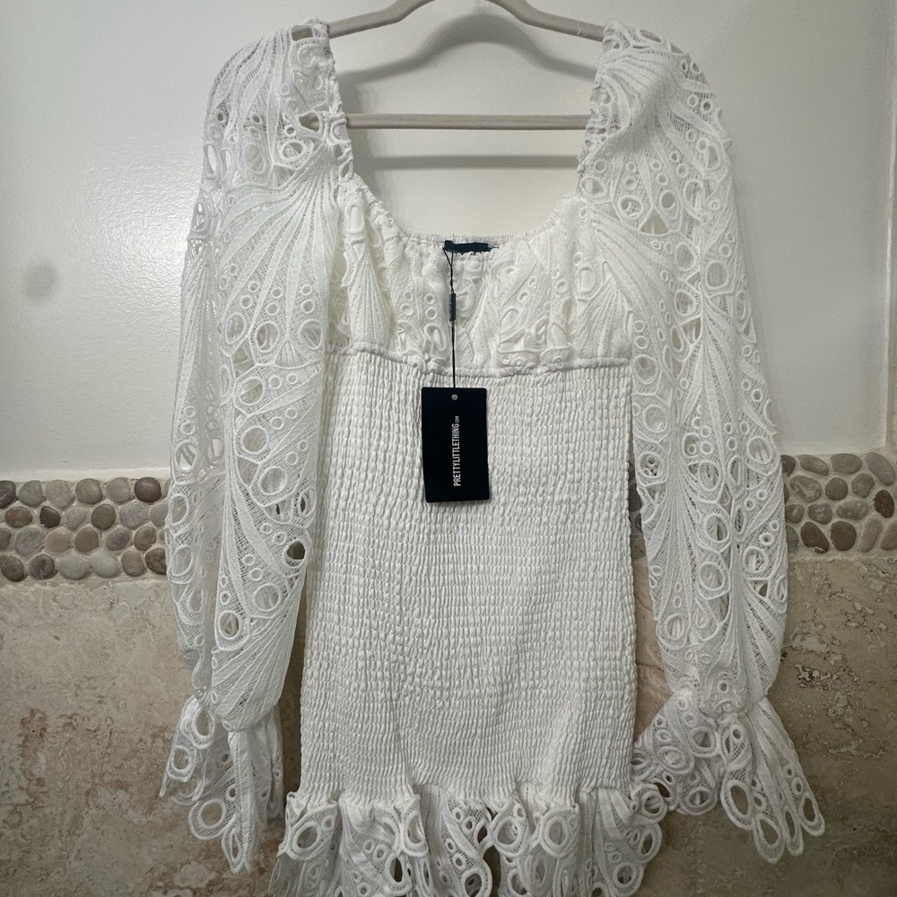 White Lace Long Sleeve Dress